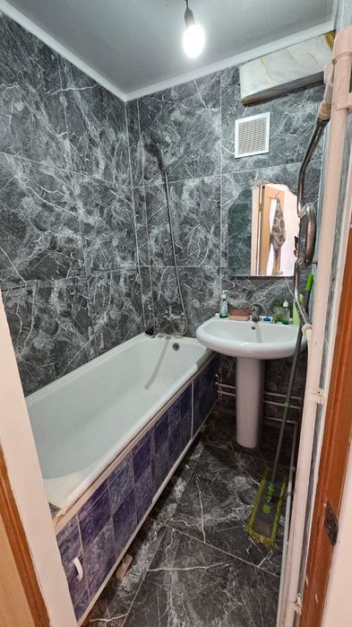 Продаётся 2х ком кв Калинина 59