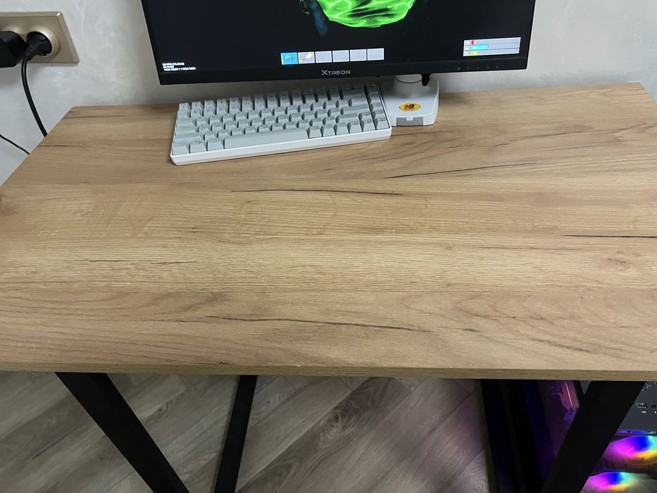 Стол писменный б/у