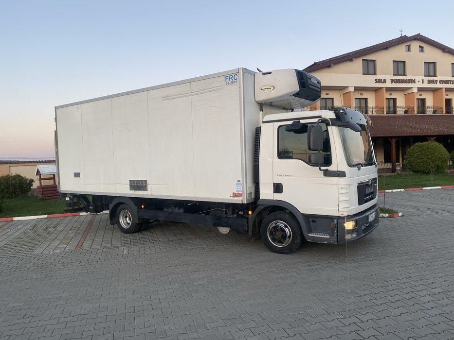 Man tgl frigorific cu lift iveco daily mercedes sprinter