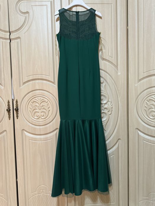 Вечернее необычное платье