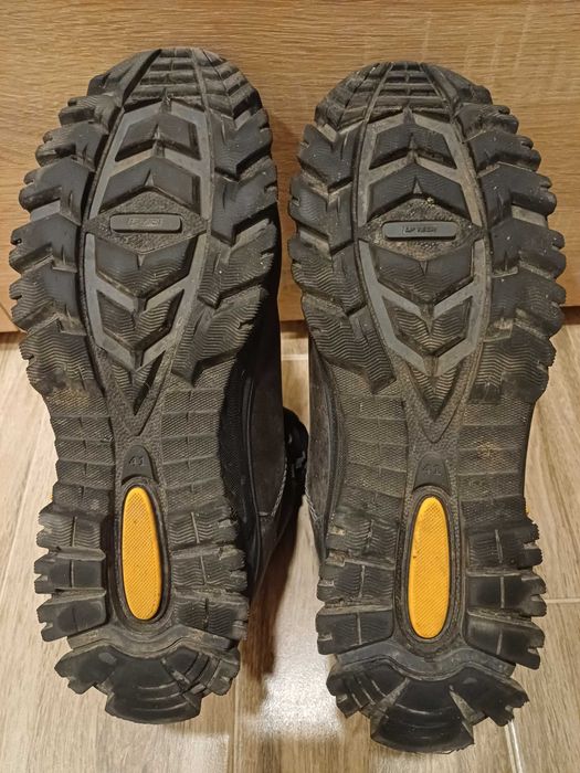 Мъжки зимни обувки №41. С връзки. Цвят: кафяв; Кавалер Юниън, България