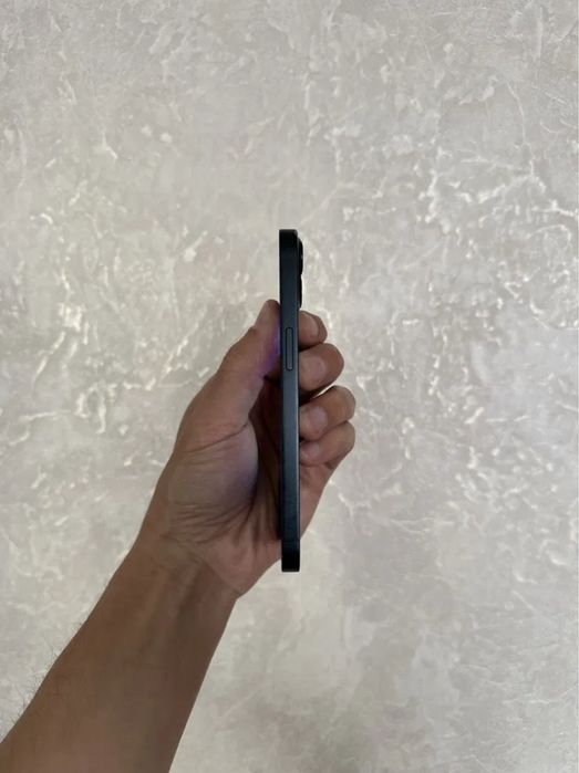 Срочно продам айфон 13 128гб