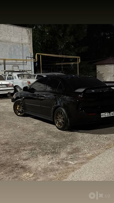 Mitsubishi lancer 10
