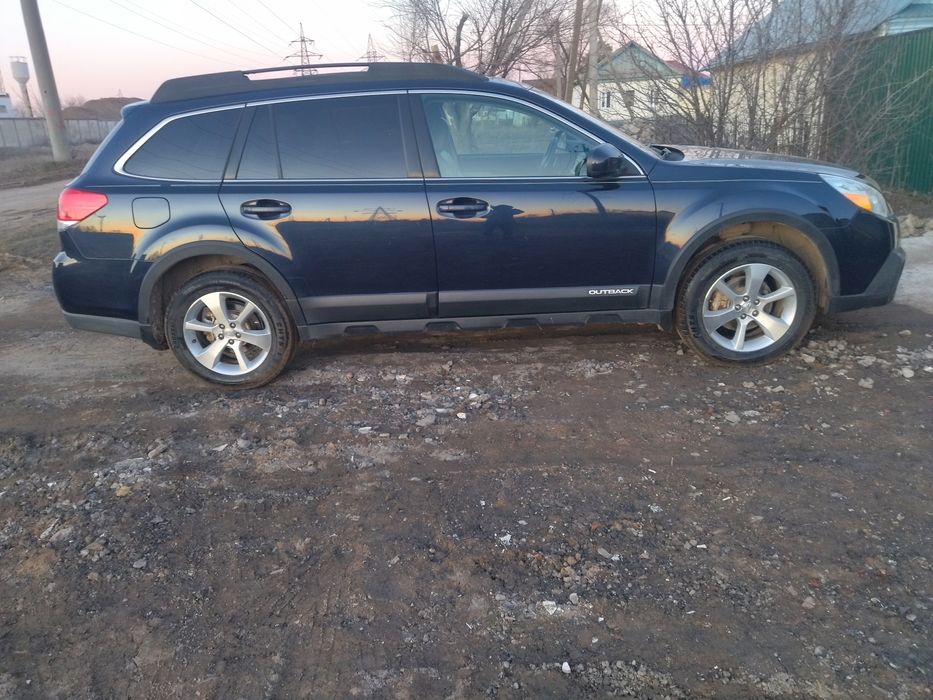 Субару аутбек 2013