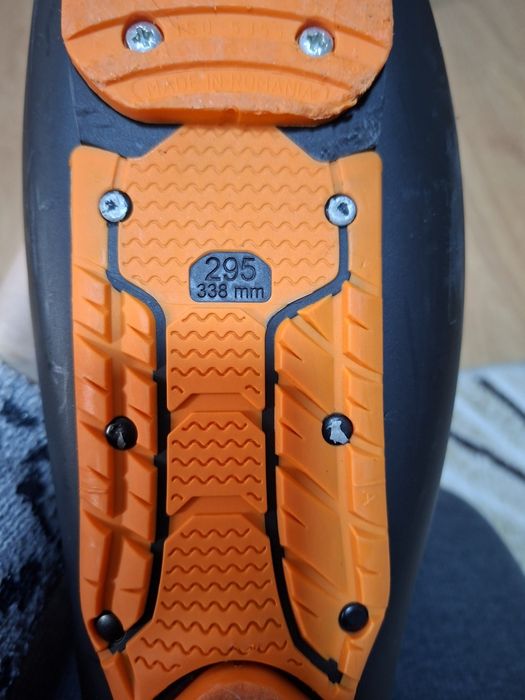 Лыжные ботинки Rossignol