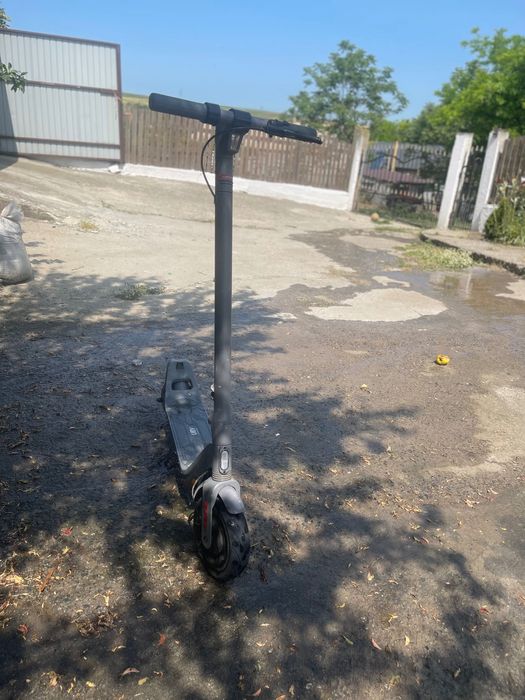 Vând trotinetă myria