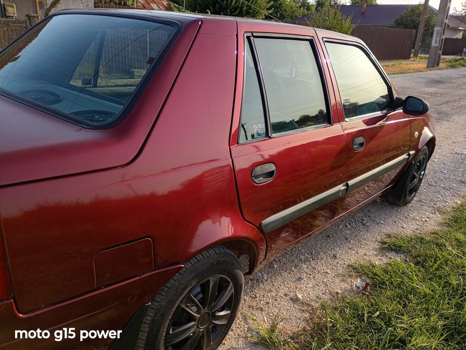 Vând Dacia Solenza