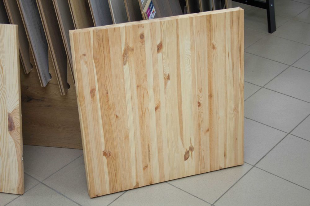 Blat din lemn de pin lamela continua. Grosimi 20 mm, 30 mm, 43 mm.