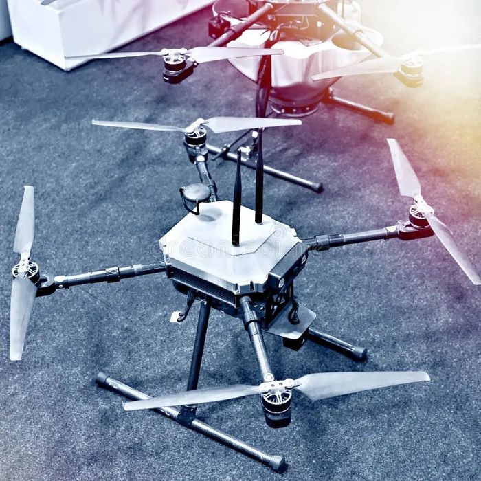 Drone FPV și profesionale la comandă | Proiectare 3D | Construcție UAV
