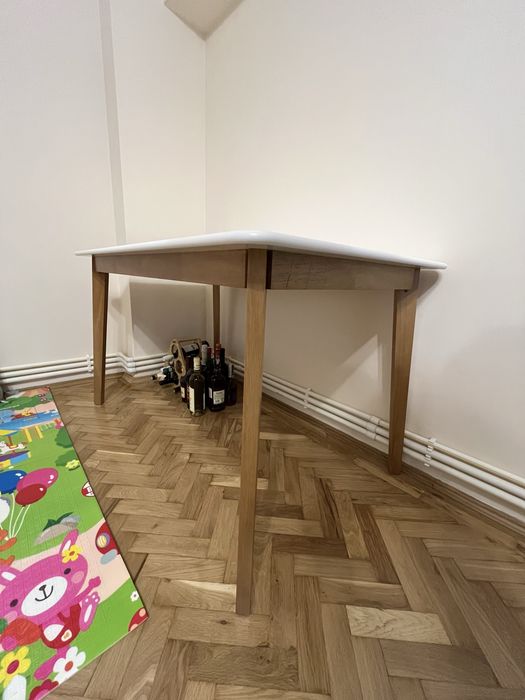 Masa dining  130 cm