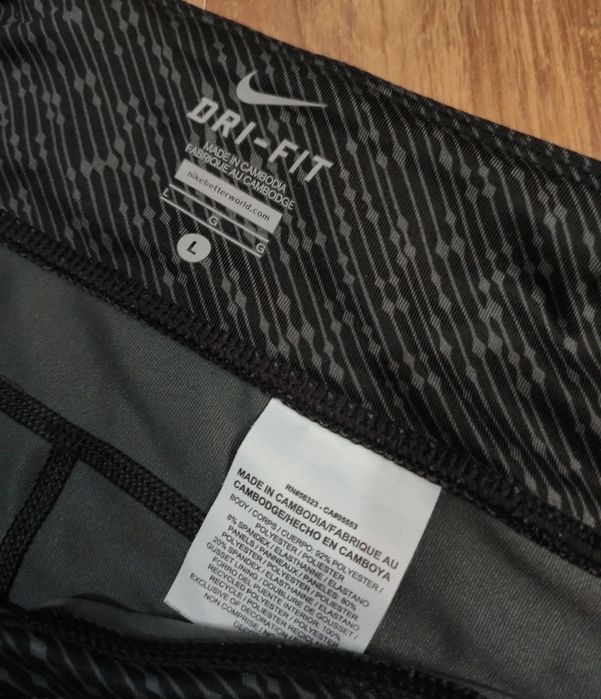 Colanți trei sferturi de damă Nike Dri Fit mărimea L