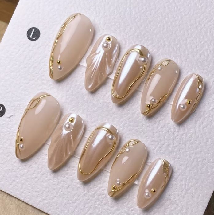 Елегантни изкуствени нокти с лепенки press on nails