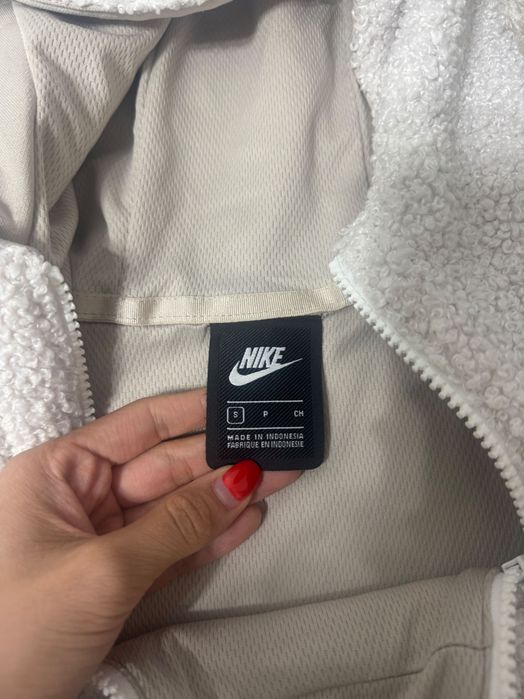 Толстовка Nike теплая