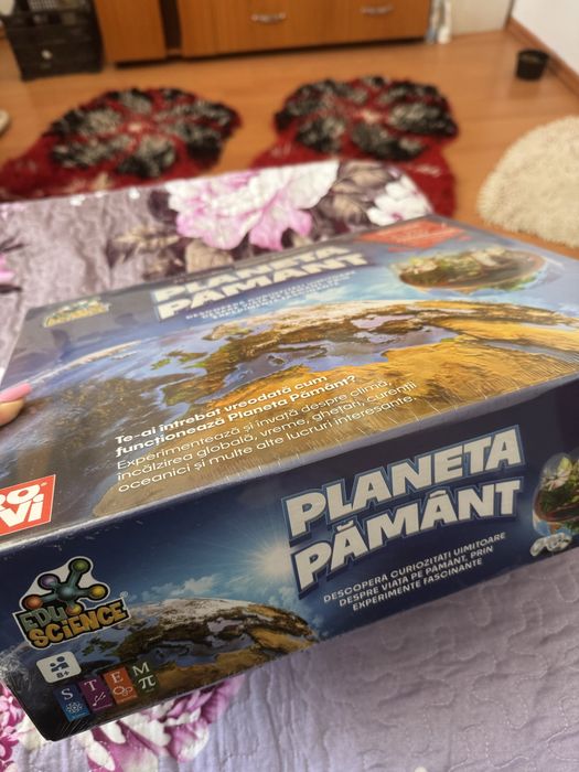 Joc interactiv planeta Pământ