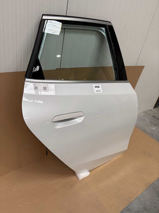 Задна Дясна Врата За БМВ У06 9627092 BMW U06