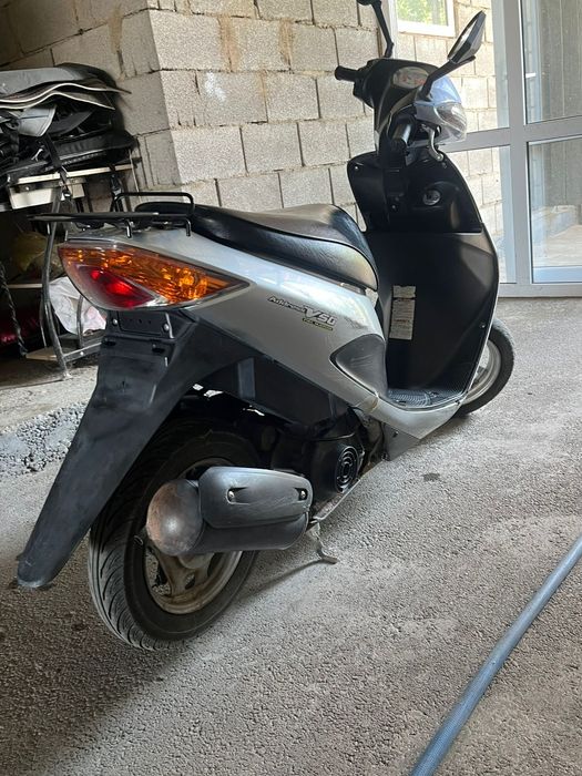 Suzuki Address V50