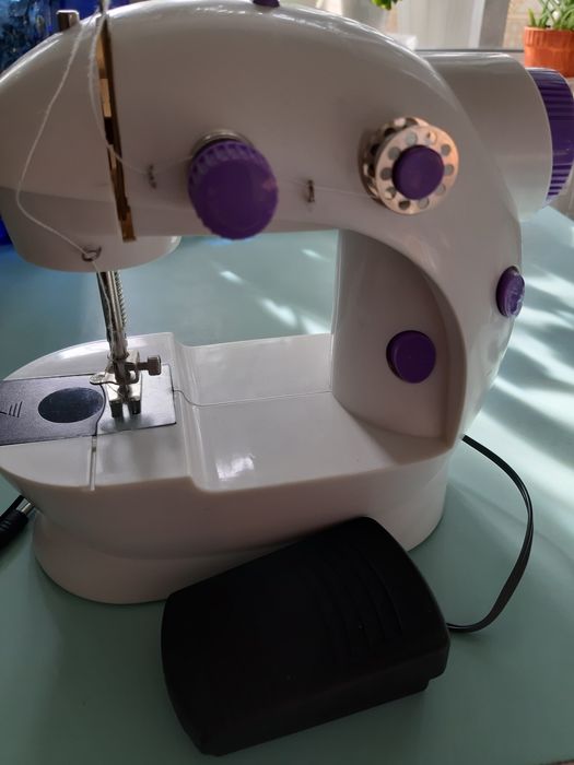 Швейная машинка мини