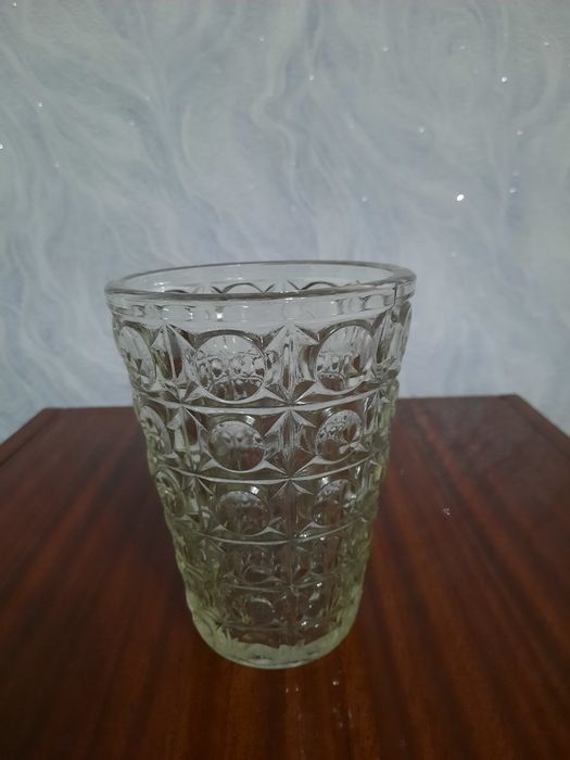 Вазочки,графин, сервизы