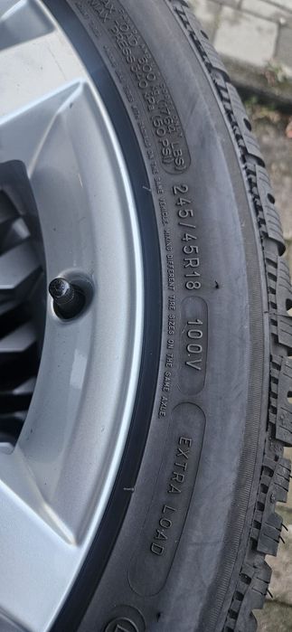 Audi  a4 allroad b8 b9 245 45 18 2x7mm2x6mm michelin