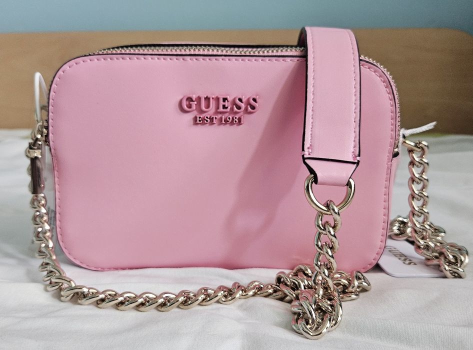 Розова чанта Guess