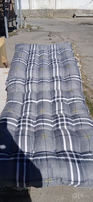 Korpa, matras, yastiqlar, pastellar