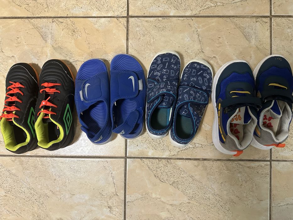 Сет детски бутонки Umbro ,пантофки и сандали + бонус обувки