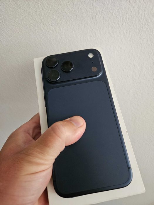 Iphone 17 pro max 256 gb la cutie 100% bateria.