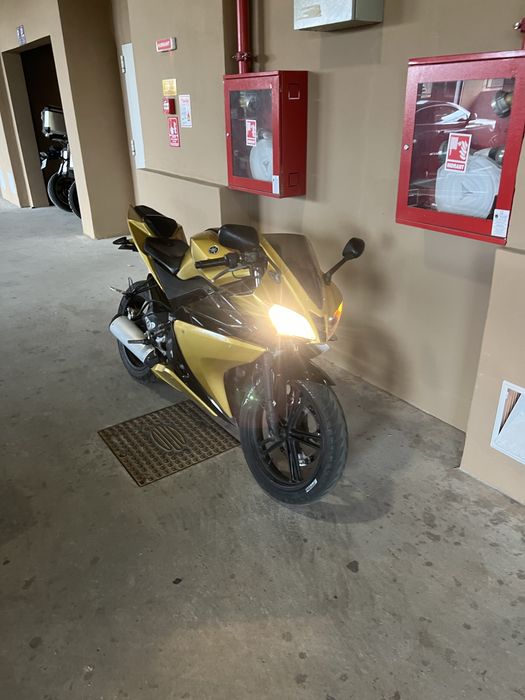 Vand Yamaha YZF-R125