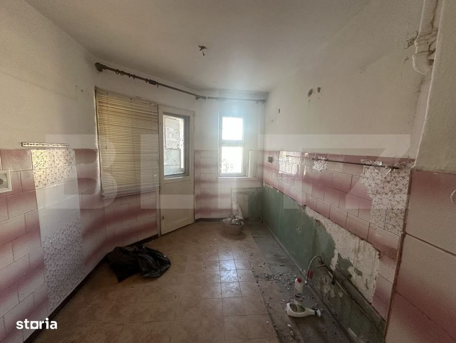 Apartament 3 camere, 67 mp, zona Micro 16