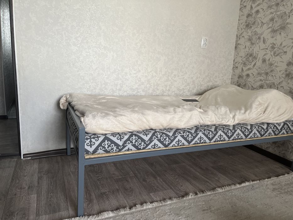 Продам кровати 2 шт