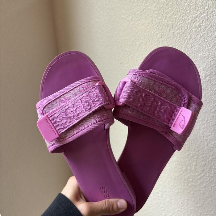 Дамски чехли GUESS Elyse2