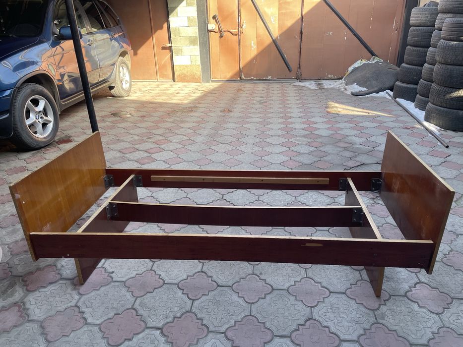 Кровать односпалка