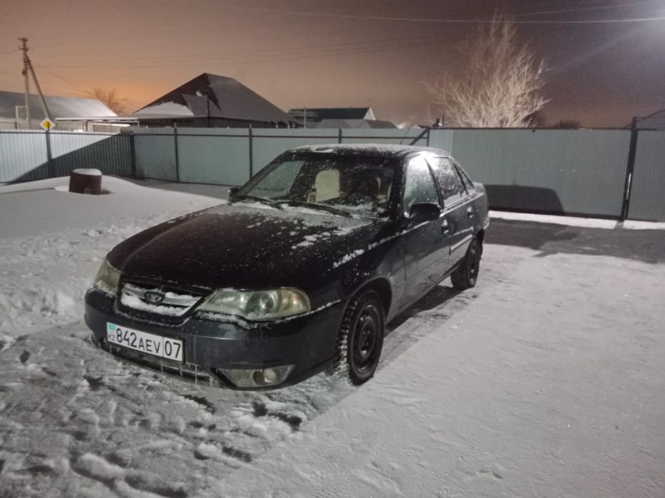 Daewoo Nexia черный