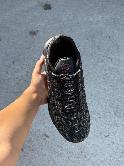 Nike Tn Chrome Red