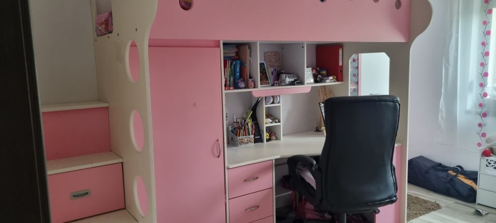 Pat etajat cu dulap si birou