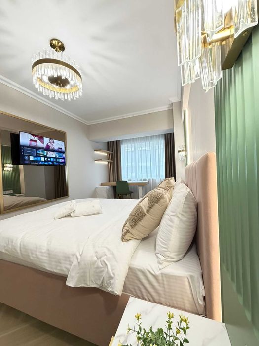 LUX LUX ! Regim Hotelier Centru Palas Mall Palas Campus Aeroport