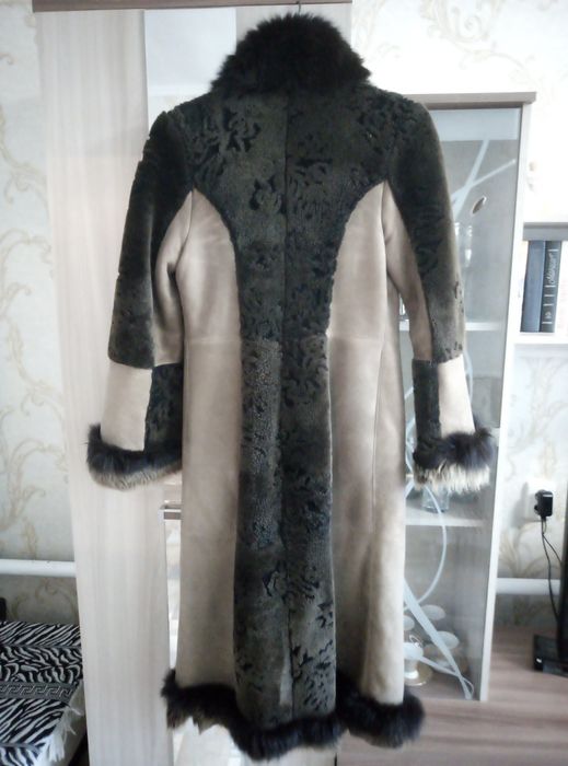 Продам дублёнку ,очень теплая