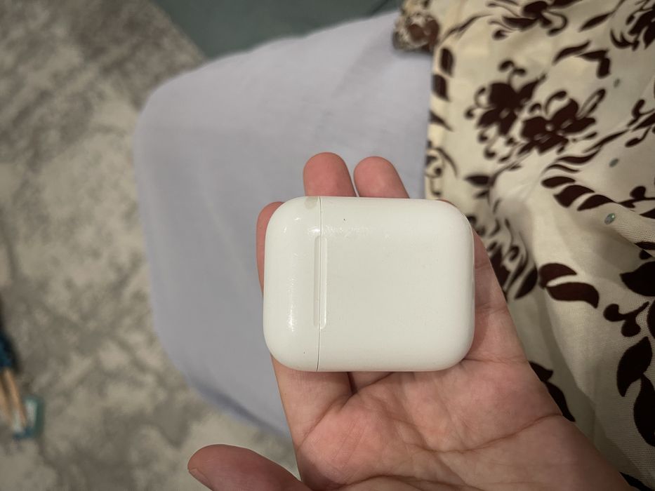 продам AirPods 1 , оригинал