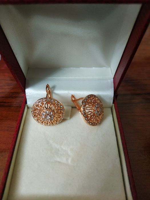 Бижутерия - серьги. Новые