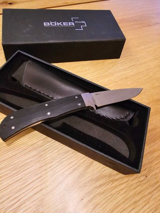 Ножове, колекция