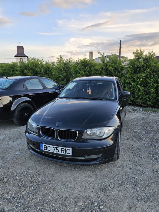 Vând BMW Seria 1 
Motor 118d 122cp
Mașina in prezent are 280.000km în