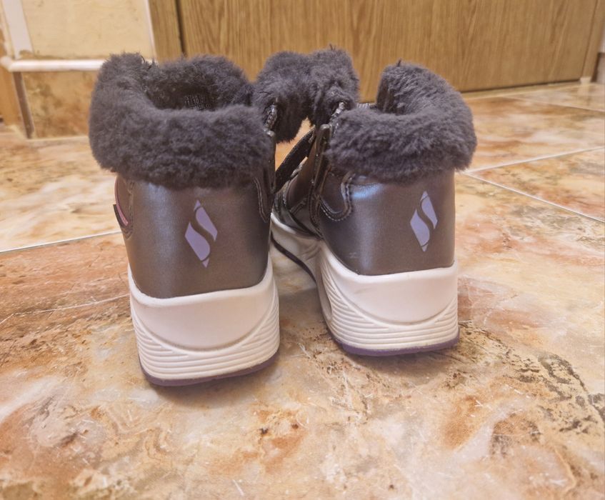 Ghete Skechers pt copil , din piele ecologica