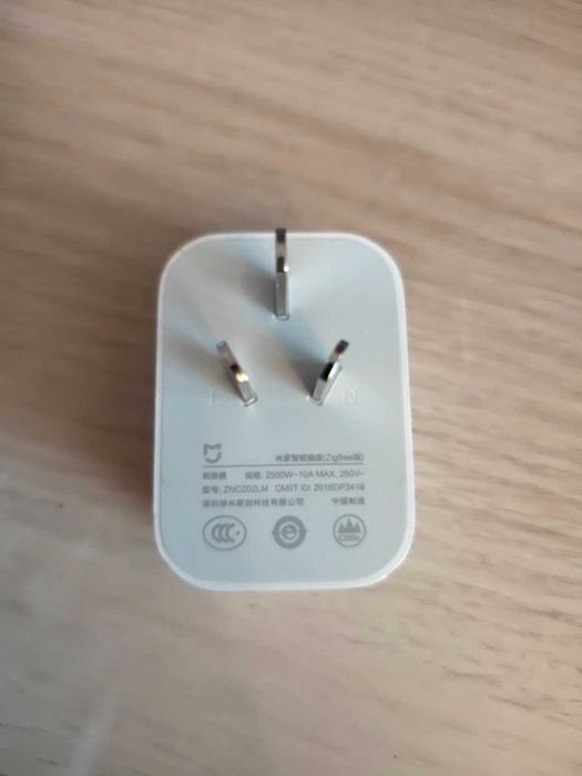 Priză inteligentă Xiaomi Mi Smart Plug Zigbee (ZNCZ02LM) - cu monitorizare consum