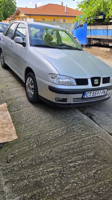 Продавам Сеат ибиза 1.4