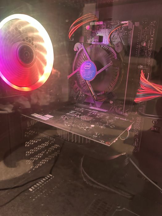 комплект геймърски компютър