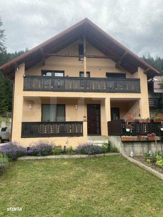 Casa de vanzare in Voronet, 250 mp