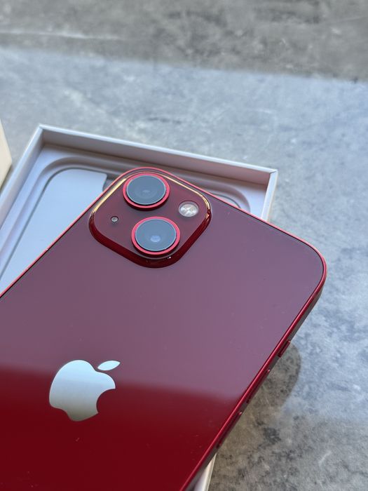iPhone 13 128GB Red Product