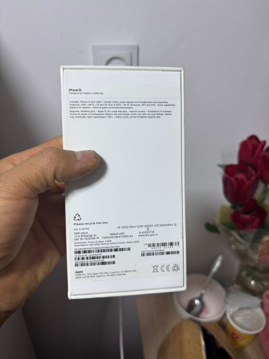 Смартфон Apple IPhone 15 - 128 Gb Nano Sim+eSIM чёрный
