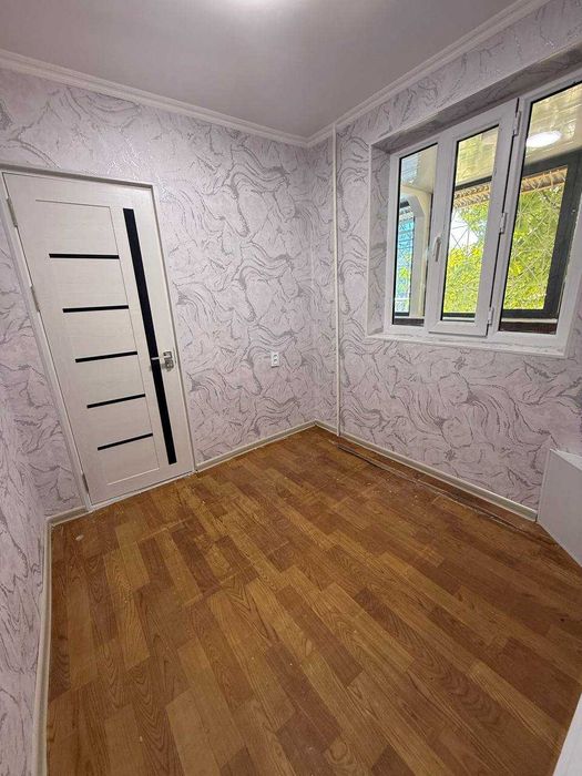 Продаю квартиру Яшнабадский р-он Авиасозлар-4, 3-х ком 1-этаж 68м2