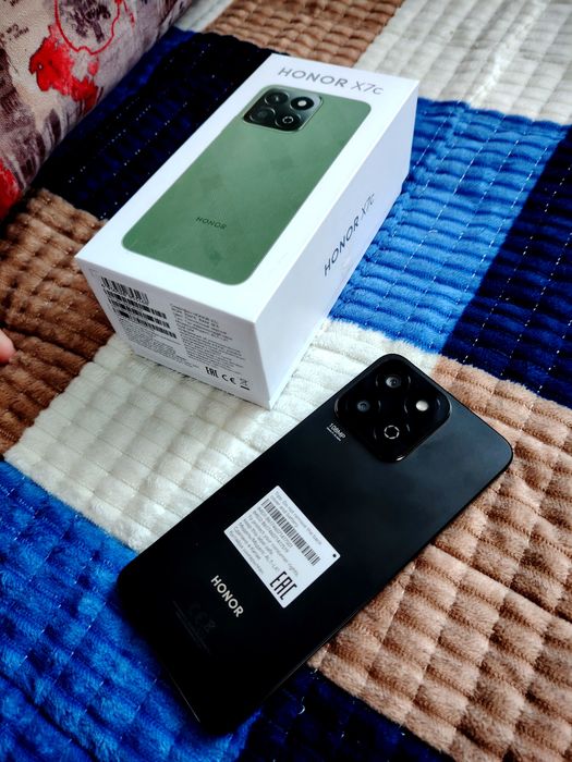 Продам Хонор 256гб в идеальном состоянии